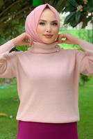 Tesettür giyim PUDRA DÜĞME DETAYLI BOĞAZLI TRİKO KAZAK 6412 