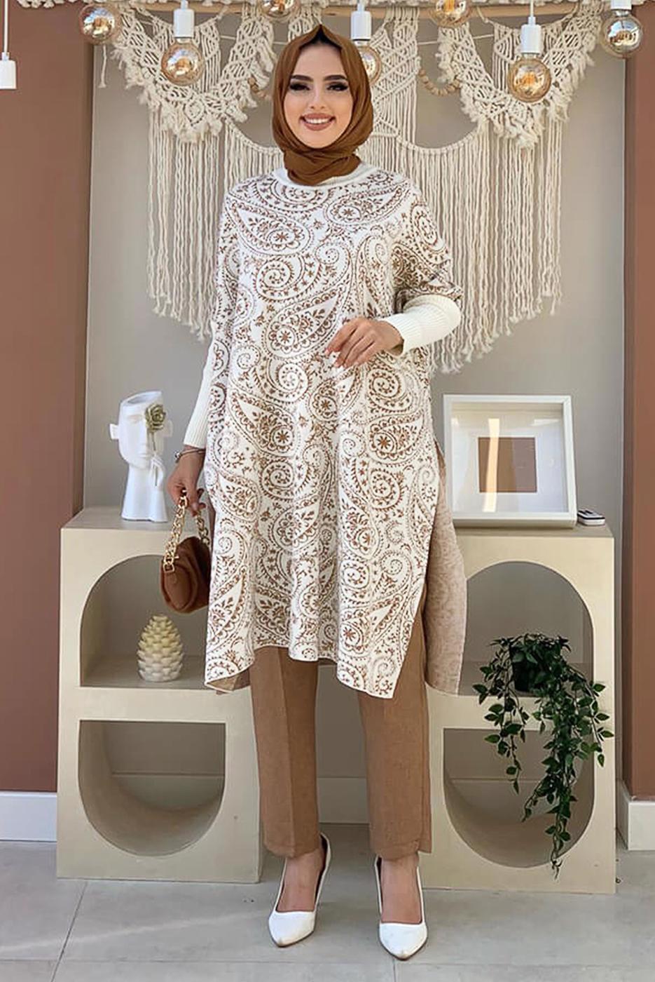 Tesettür giyim EKRU YIRTMAÇLI DESENLİ PANÇO 44112