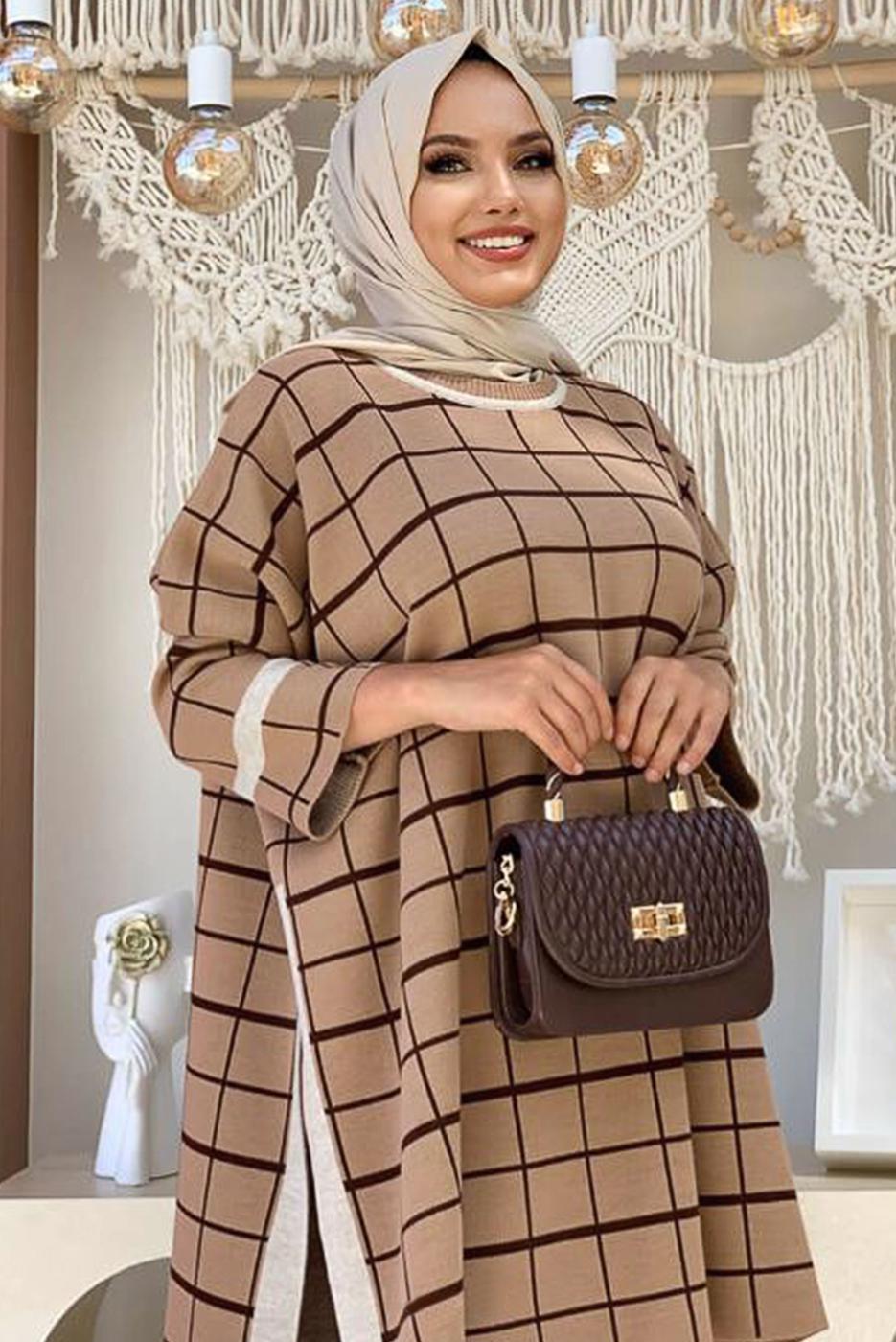 Tesettür giyim TABA EKOSE DESEN TRİKO PANÇO 71222	