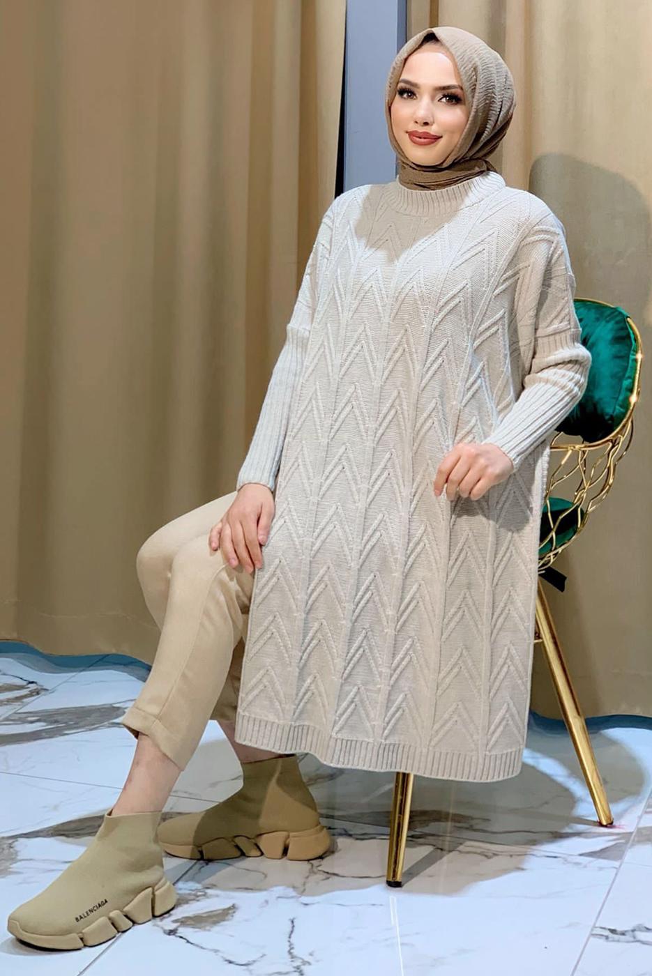 Tesettür giyim BEJ KENDİNDEN DESENLİ TRİKO PANÇO 83112	