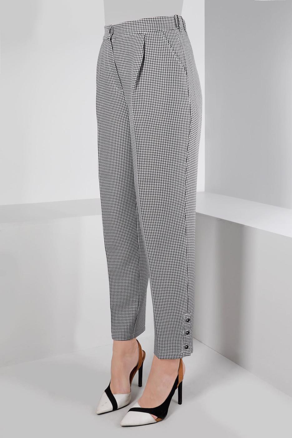 Tesettür giyim SİYAH ALVİNA KAZAYAĞI DESENLİ PANTOLON T 70437