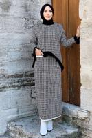 Tesettür giyim SİYAH PÜSKÜLLÜ CEPLİ TRİKO ETEKLİ TAKIM 02102