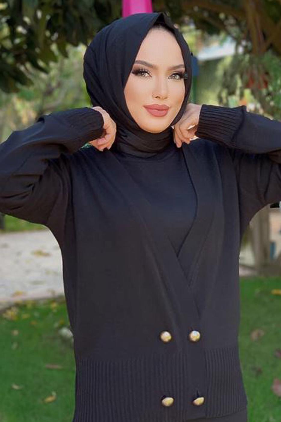 Tesettür giyim SİYAH DÜĞMELİ ÜÇLÜ ETEKLİ TRİKO TAKIM 30112	