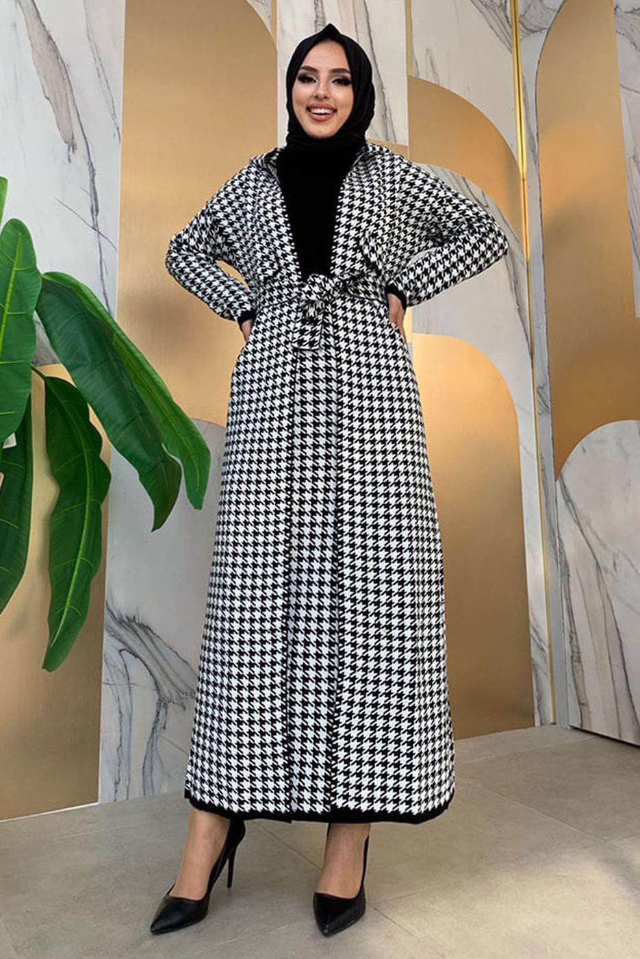 Tesettür giyim SİYAH KUŞAKLI KAZAYAĞI DESENLİ ÜÇLÜ TAKIM 72102 