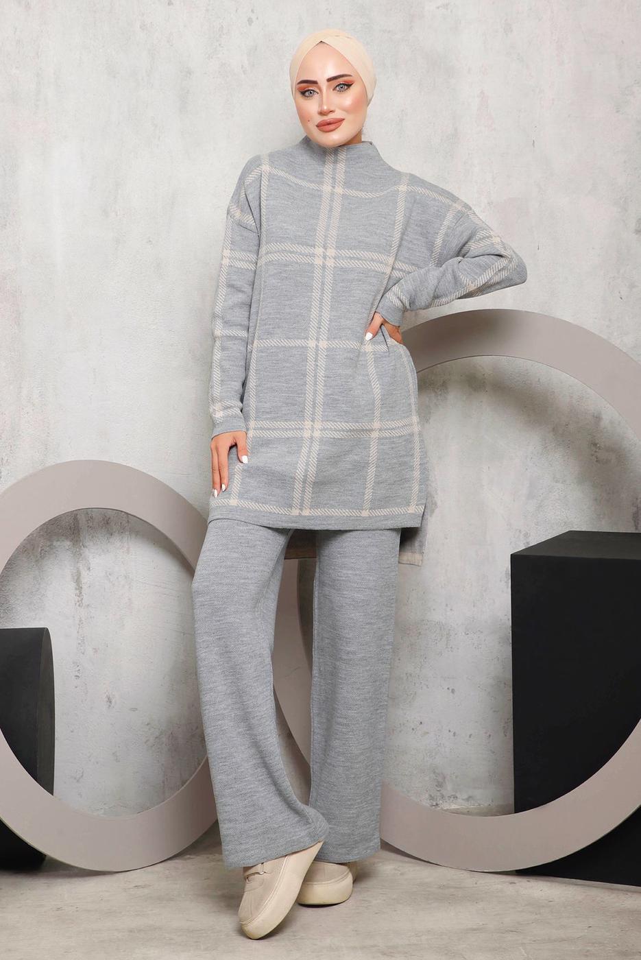 Tesettür giyim GRİ EKOSE PANTOLONLU TRİKO TAKIM 0292