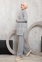 Tesettür giyim GRİ EKOSE PANTOLONLU TRİKO TAKIM 0292