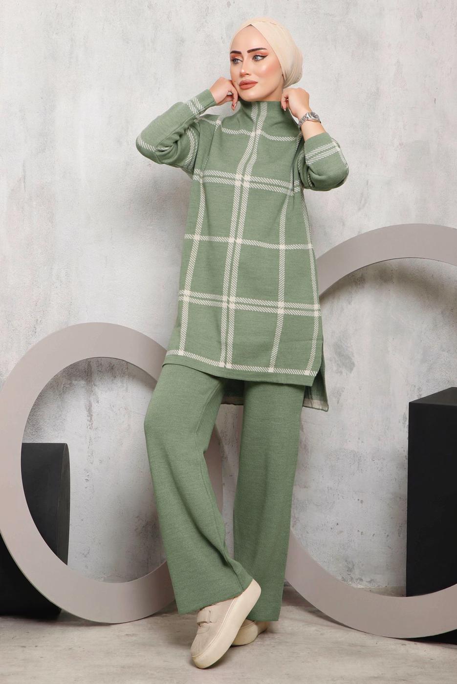 Tesettür giyim YEŞİL EKOSE PANTOLONLU TRİKO TAKIM 0292