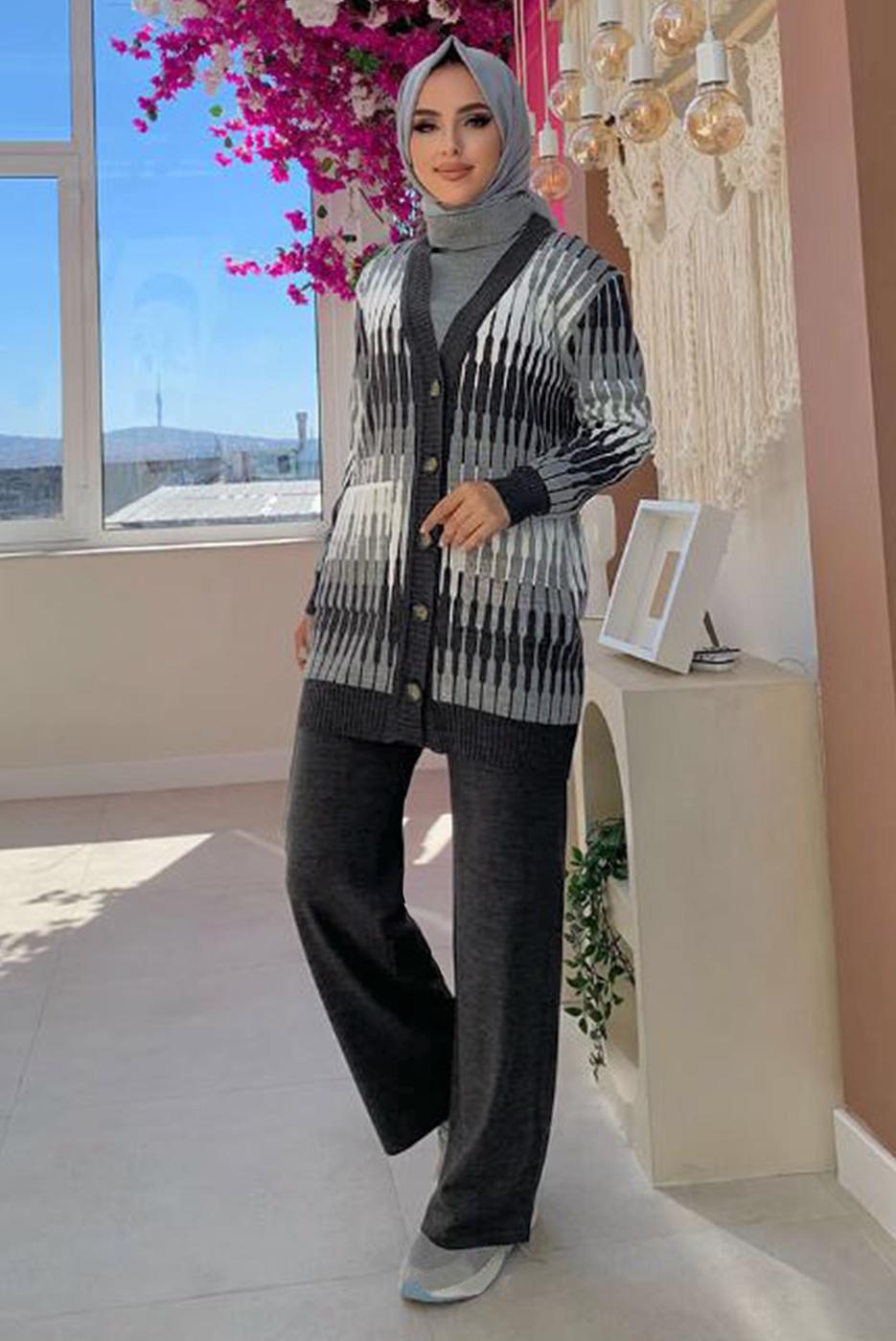 Tesettür giyim GRİ DESENLİ CEKETLİ PANTOLONLU TRİKO TAKIM 14112 