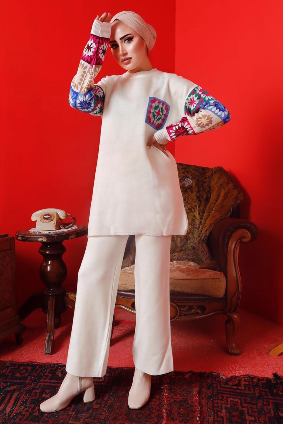 Tesettür giyim EKRU DESENLİ PANTOLONLU TRİKO TAKIM 2992	