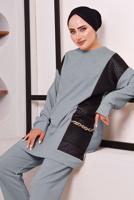 Tesettür giyim GRİ CEPLERİ ZİNCİR DETAYLI İKİLİ PANTOLONLU TAKIM 3182 
