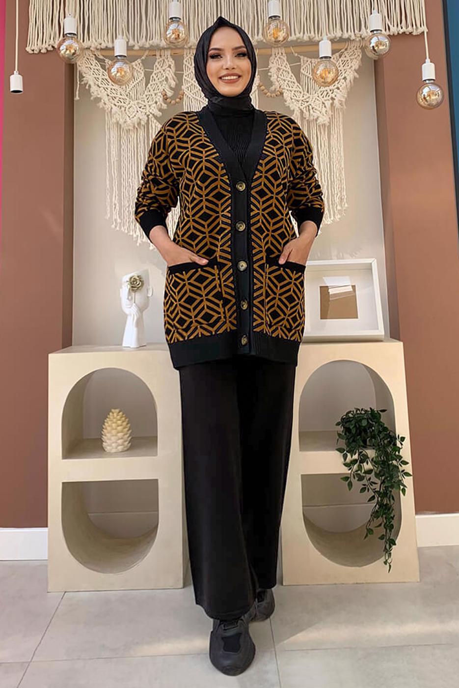 Tesettür giyim SİYAH DESENLİ CEKETLİ PANTOLONLU TRİKO TAKIM 32112	