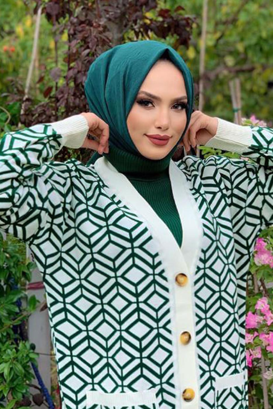 Tesettür giyim EKRU DESENLİ CEKETLİ PANTOLONLU TRİKO TAKIM 32112	