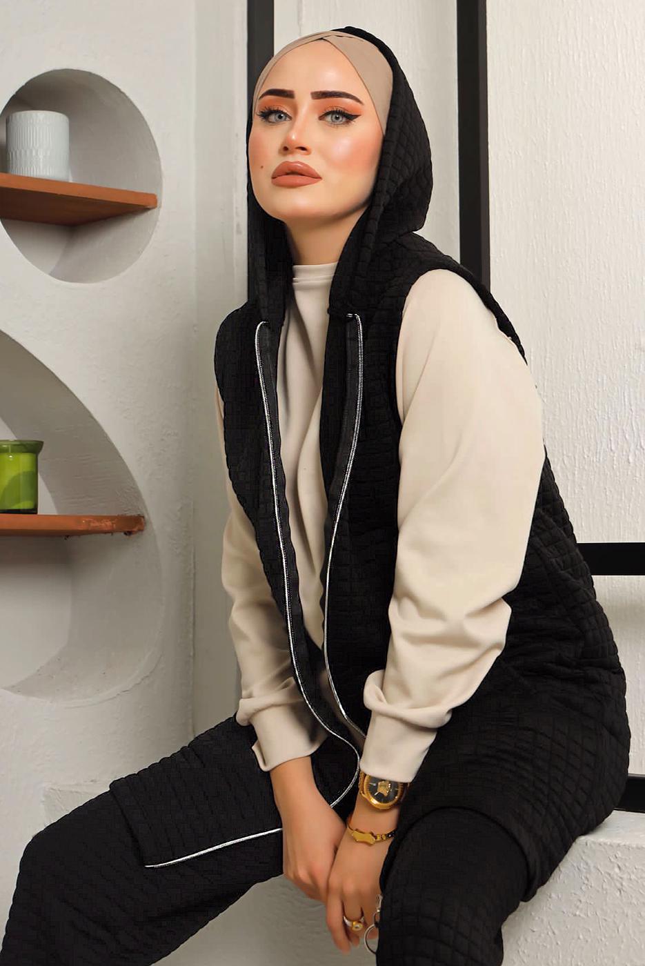 Tesettür giyim SİYAH CEPLİ KAPÜŞONLU İKİLİ YELEKLİ TAKIM 4482