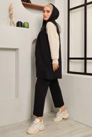 Tesettür giyim SİYAH CEPLİ KAPÜŞONLU İKİLİ YELEKLİ TAKIM 4482