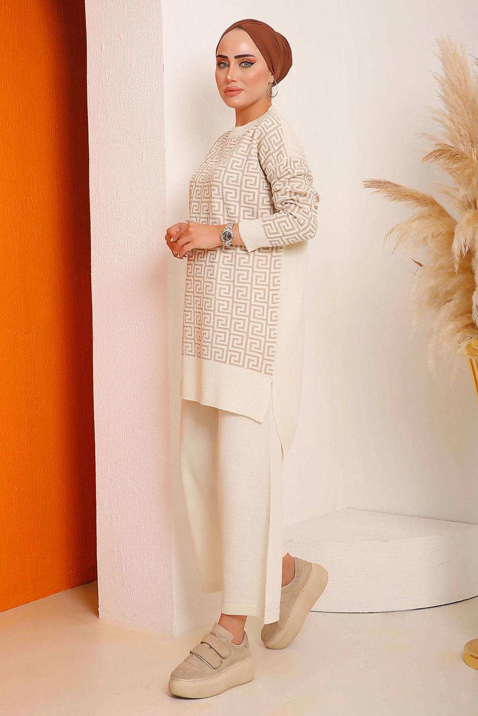 Tesettür giyim EKRU DESENLİ PANTOLONLU TRİKO TAKIM 4592	