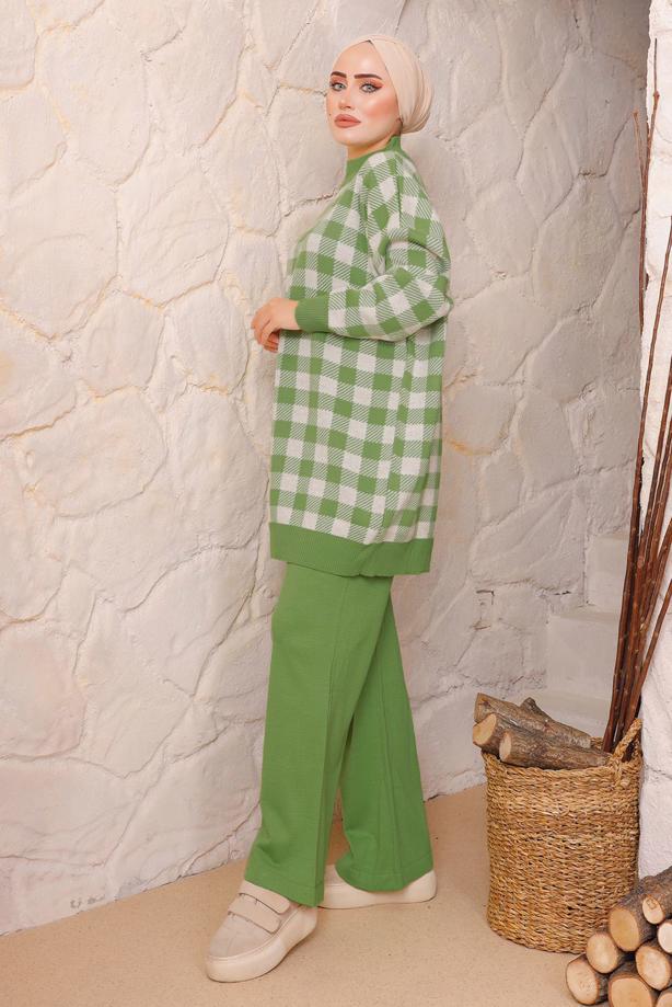 Vêtements hijab VERT ENSEMBLE PANTALON EN MAILLE À CARREAUX 5692 - TRENDTESETTÜR
