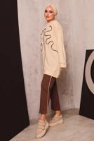 Tesettür giyim BEJ DESENLİ İKİLİ PANTOLONLU EŞOFMAN TAKIM 7182 