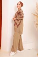 Tesettür giyim TABA ZİKZAK DESENLİ TRİKO TAKIM 7592	