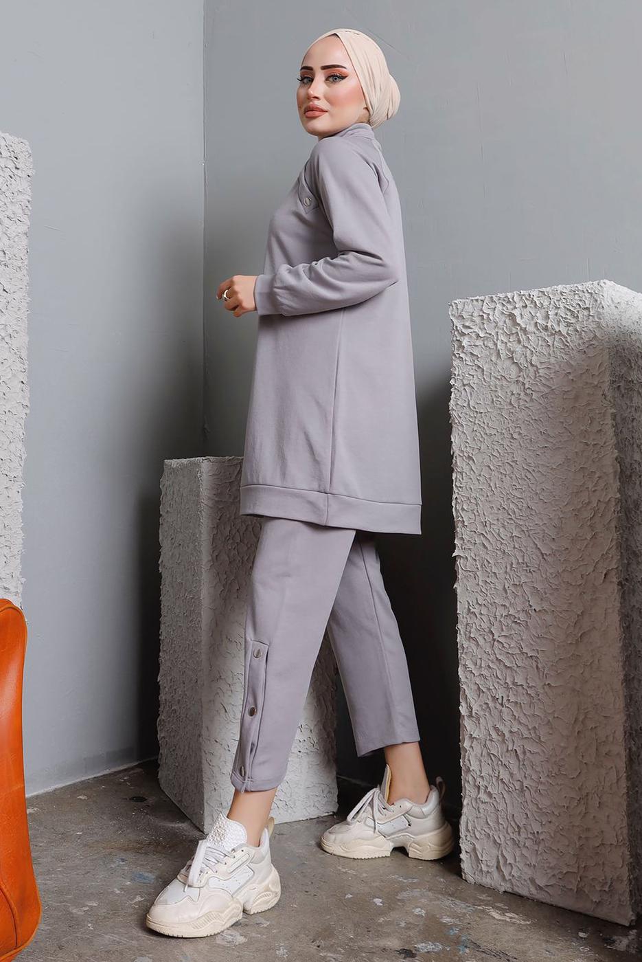 Tesettür giyim GRİ BALIKÇI YAKA ZIMBA DETAYLI PANTOLONLU TAKIM T 7672