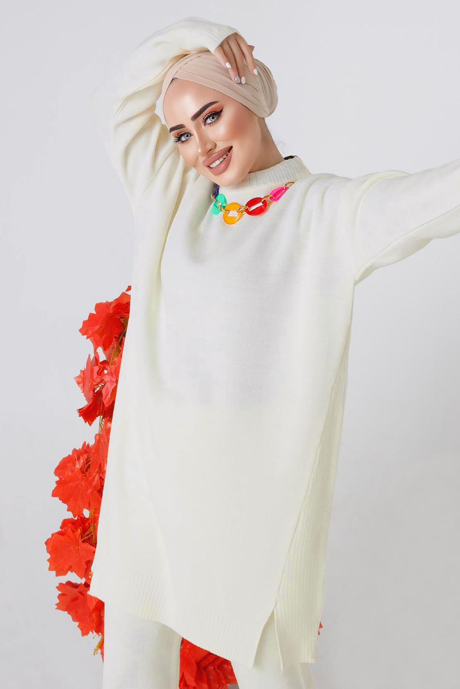 Tesettür giyim EKRU ZİNCİR DETAYLI PANTOLONLU TRİKO TAKIM 8592-1