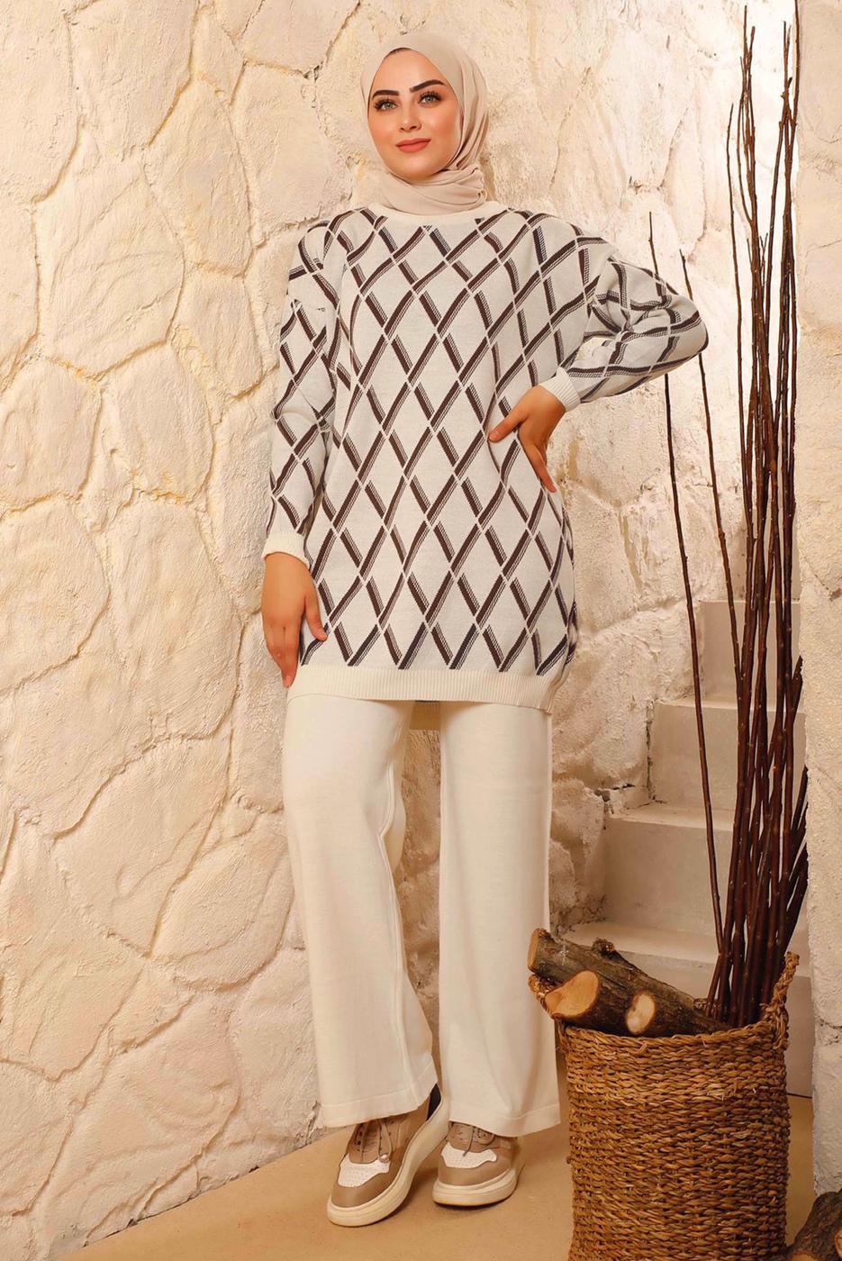 Tesettür giyim EKRU BAKLAVA DESENLİ TRİKO TAKIM 8692 