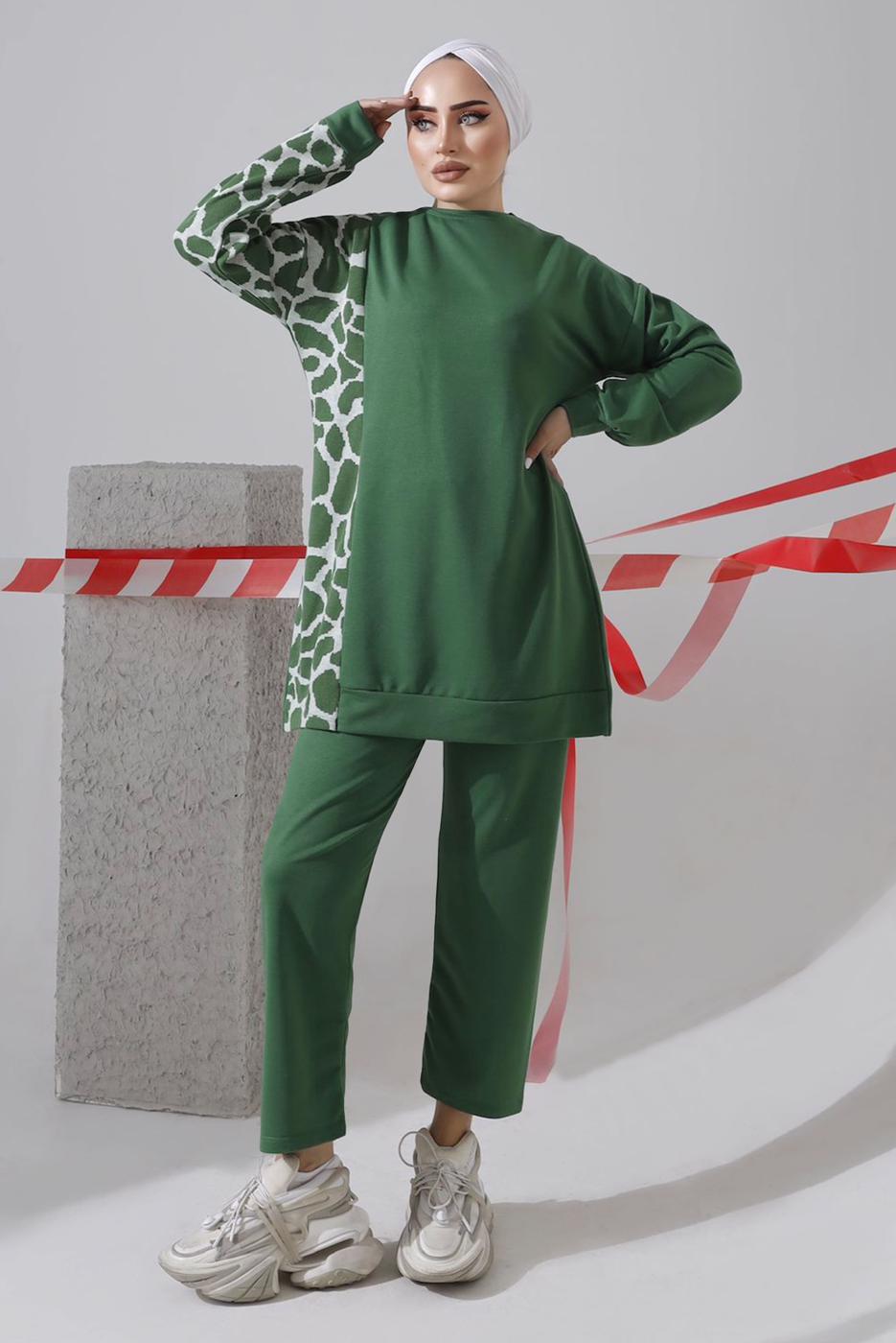 Tesettür giyim YEŞİL DESENLİ PANTOLONLU TAKIM 9682 