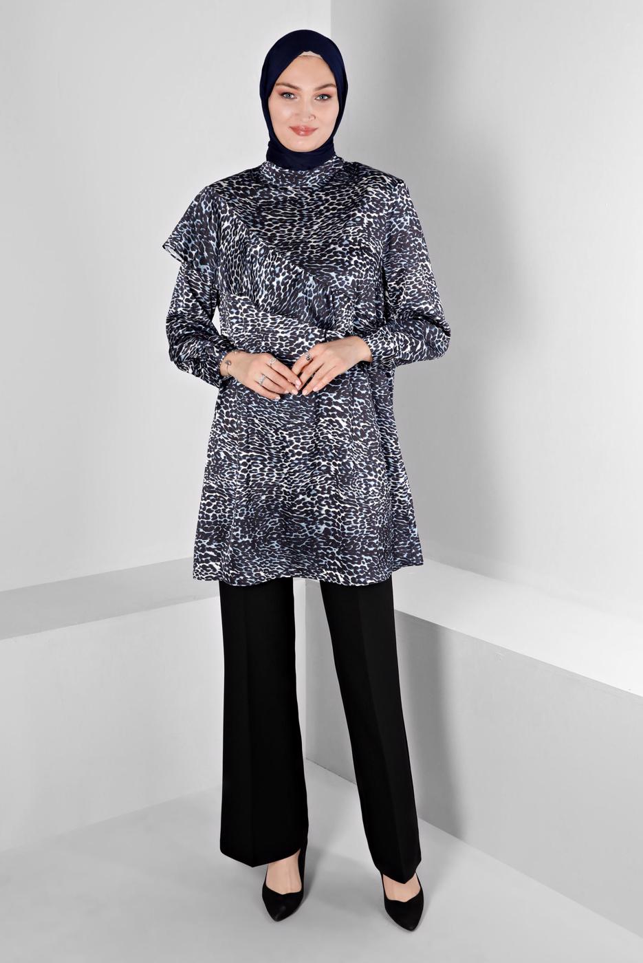 Vêtements hijab BLEU MARINE ALVINA TUNIQUE EN SATIN À MOTIF LÉOPARD T 20309