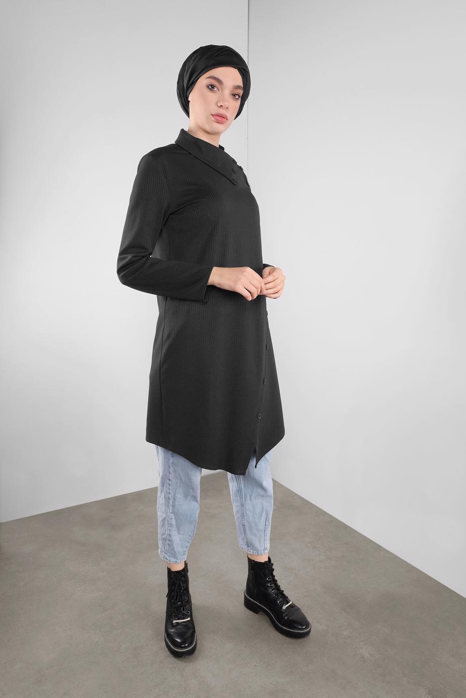 Tesettür giyim SİYAH ALVİNA DÜĞME DETAYLI ASİMETRİK KESİM TUNİK 41312	