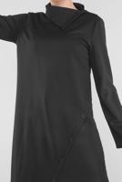Tesettür giyim SİYAH ALVİNA DÜĞME DETAYLI ASİMETRİK KESİM TUNİK 41312	