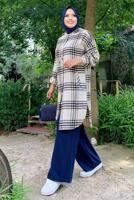 Tesettür giyim BEJ KAPÜŞONLU DÜĞMELİ EKOSE TUNİK 4162