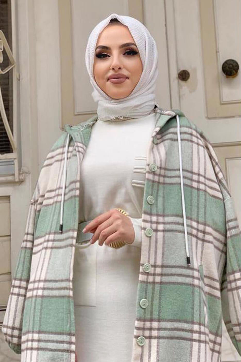 Tesettür giyim YEŞİL KAPÜŞONLU DÜĞMELİ EKOSE TUNİK 4162