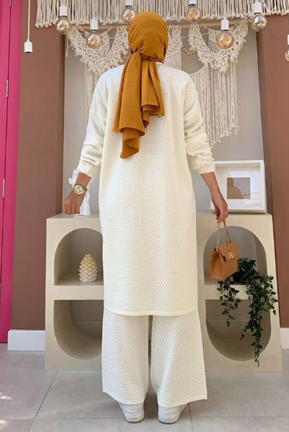 Tesettür giyim EKRU UZUN TRİKO TUNİK T 51222