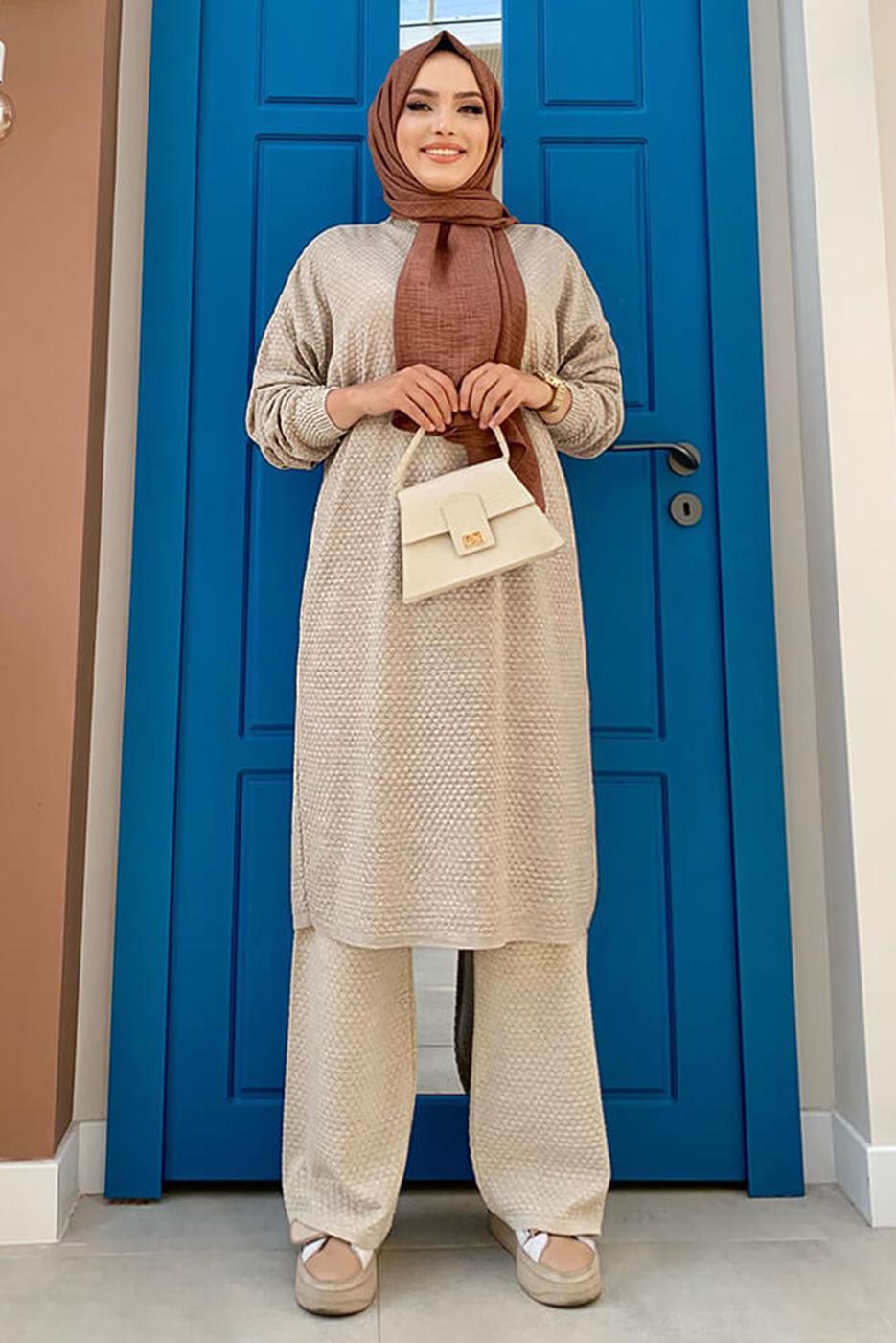 Tesettür giyim BEJ UZUN TRİKO TUNİK T 51222