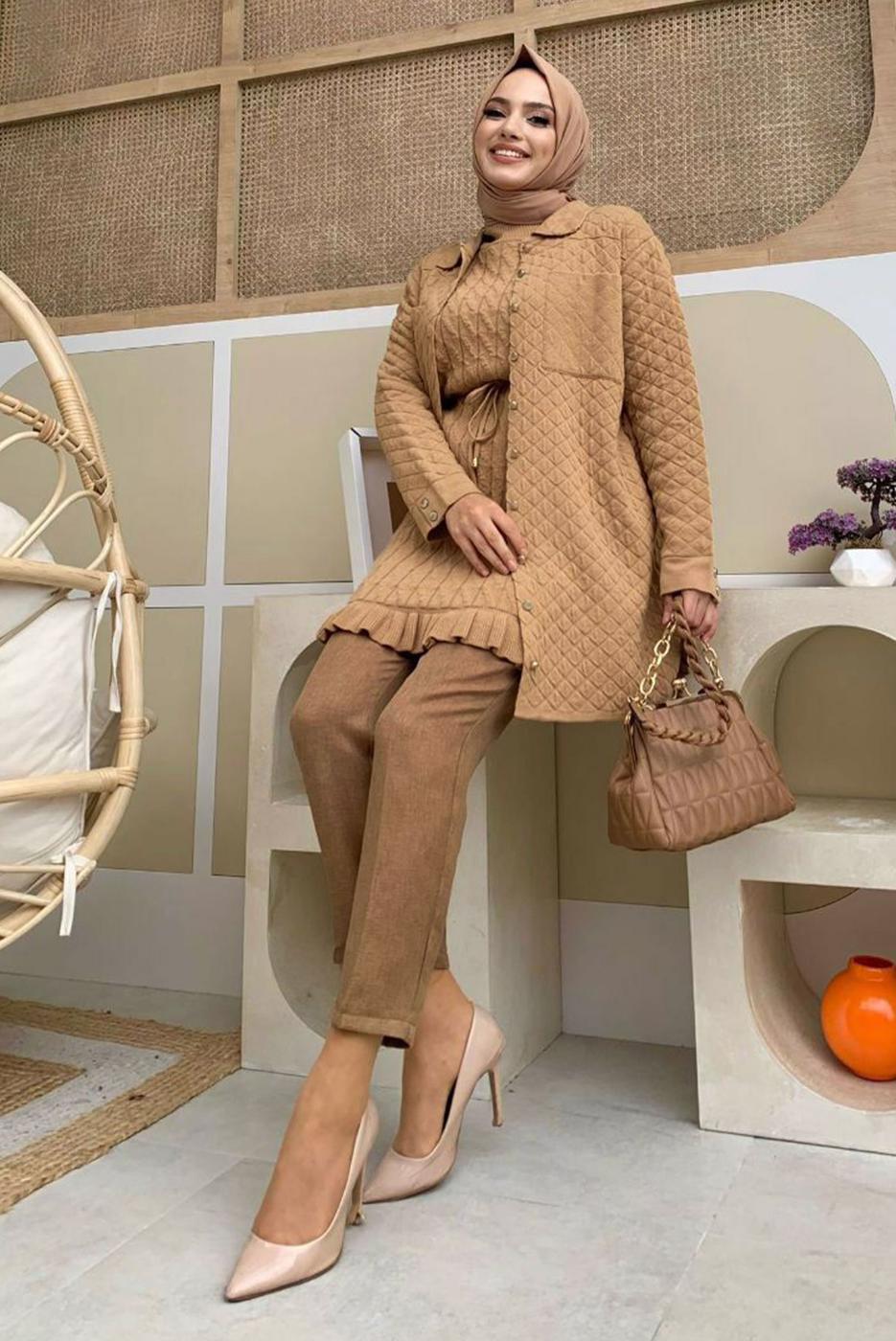 Tesettür giyim TABA CEPLİ DÜĞMELİ KAPİTONE TUNİK 5216