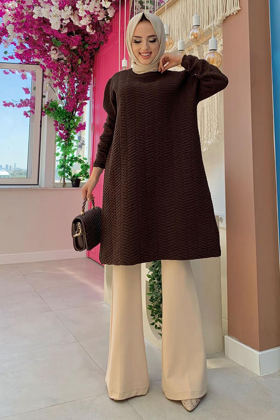 Tesettür giyim KAHVE KENDİNDEN DESENLİ TRİKO TUNİK 54102 