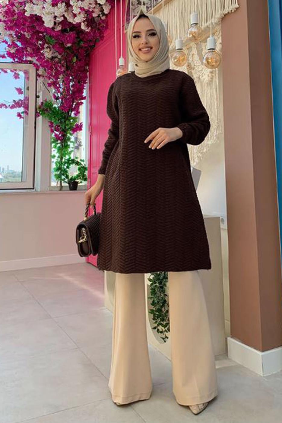 Tesettür giyim KAHVE KENDİNDEN DESENLİ TRİKO TUNİK 54102 
