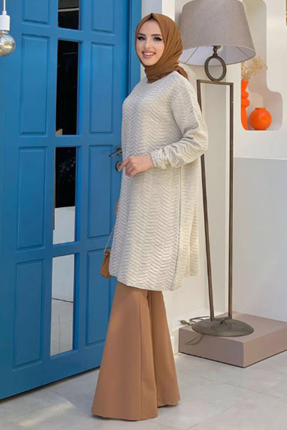 Tesettür giyim BEJ KENDİNDEN DESENLİ TRİKO TUNİK 54102 