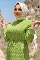 Tesettür giyim YEŞİL BELİ BÜZGÜLÜ TRİKO TUNİK 8216 