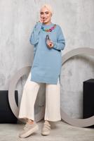 Tesettür giyim MAVİ ÖNÜ ZİNCİR DETAYLI TRİKO TUNİK 8592	