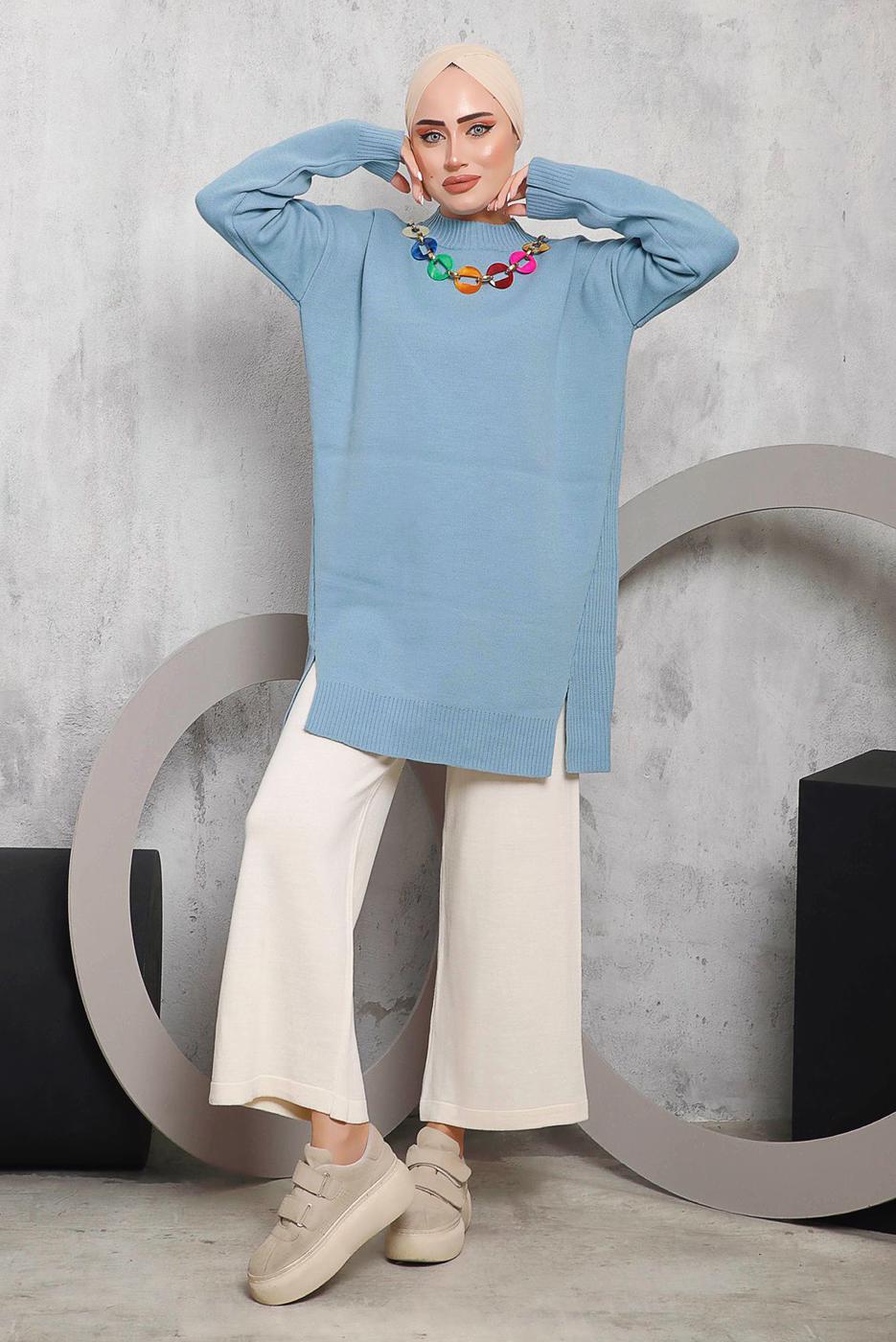 Tesettür giyim MAVİ ÖNÜ ZİNCİR DETAYLI TRİKO TUNİK 8592	