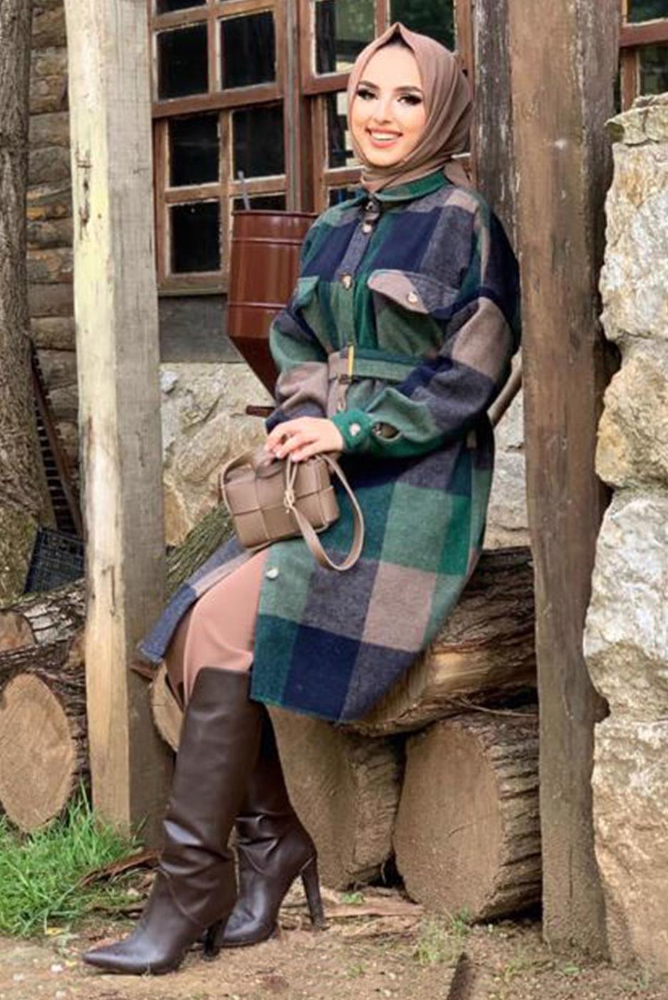 Tesettür giyim YEŞİL EKOSE KUŞAKLI ODUNCU GÖMLEK 8762 