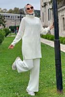 Tesettür giyim EKRU KENDİNDEN DESENLİ BOĞAZLI YAKA TRİKO TUNİK 91112	