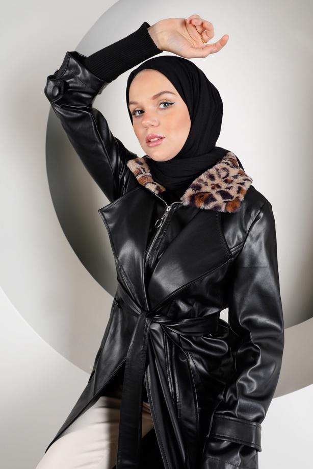 Vêtements hijab NOIR TRENCH-COAT EN FAUX CUIR AVEC FOURRURE MOTIF LÉOPARD 49222 - TRENDTESETTÜR