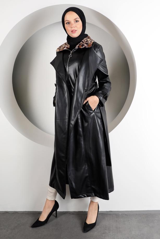 Vêtements hijab NOIR TRENCH-COAT EN FAUX CUIR AVEC FOURRURE MOTIF LÉOPARD 49222 - TRENDTESETTÜR
