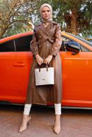 Tesettür giyim TABA PİLİSE DETAYLI DÜĞMELİ DERİ KAP 98222