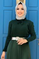 Tesettür giyim YEŞİL BOYUNDAN BAĞLAMALI TRİKO KAZAK 02222 