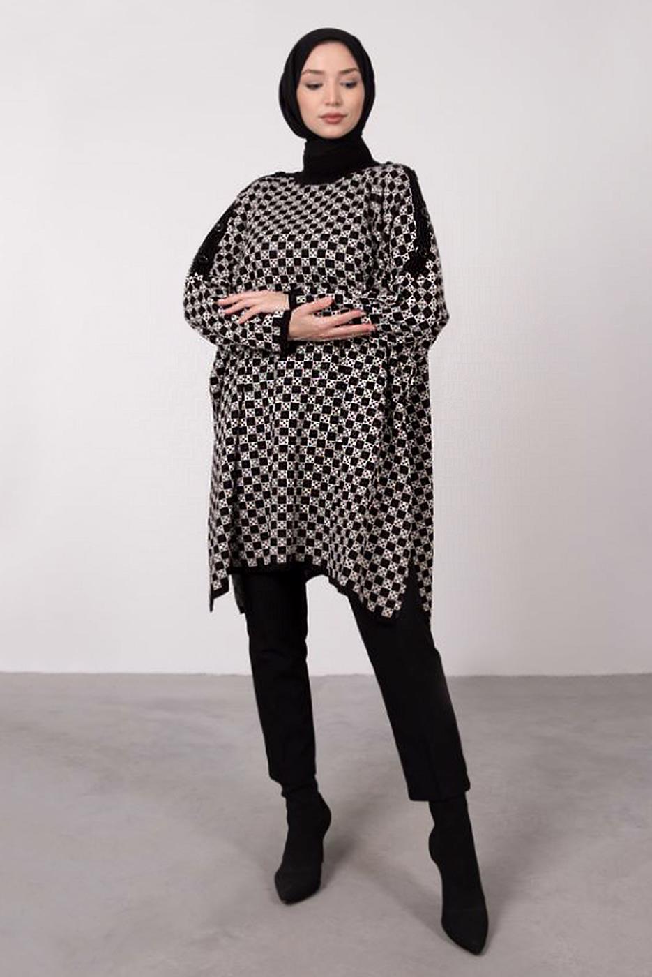 Tesettür giyim SİYAH KOLU DÜĞME DETAYLI KARELİ TRİKO PANÇO 1084 