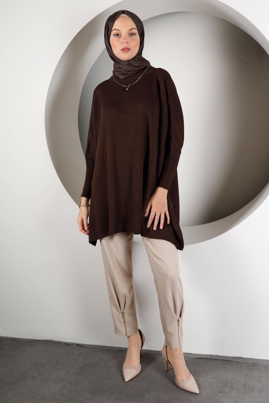 Tesettür giyim KAHVE YIRTMAÇ DETAYLI TRİKO TUNİK 5378 
