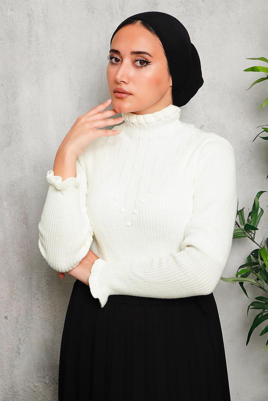 Tesettür giyim EKRU KENDİNDEN DESENLİ TRİKO KAZAK 8092 