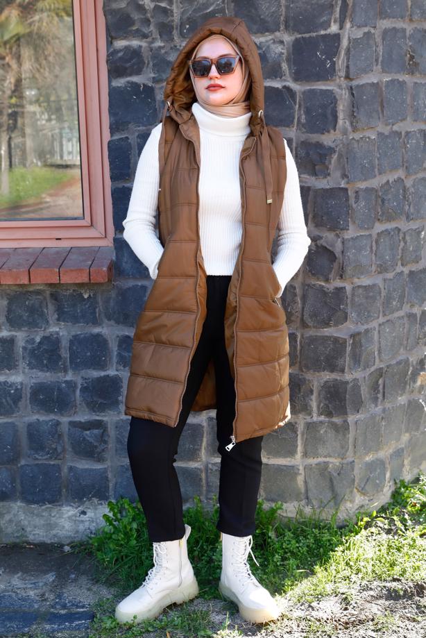 Tesettür giyim TABA CEPLİ KAPÜŞONLU ŞİŞME YELEK T 0415  - TRENDTESETTÜR